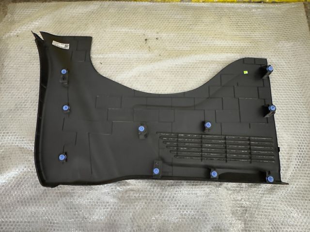 bontott TOYOTA PROACE CITY VERSO Bal hátsó Csomagtér Burkolat (Műanyag)