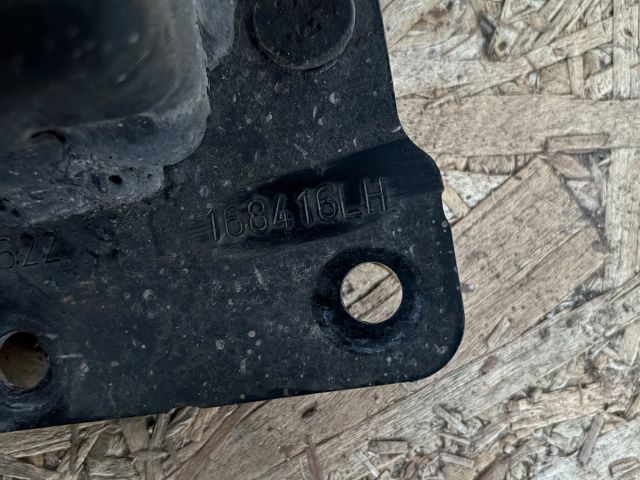 bontott TOYOTA PROACE CITY VERSO Első Lökhárító Merevítő (Fém)