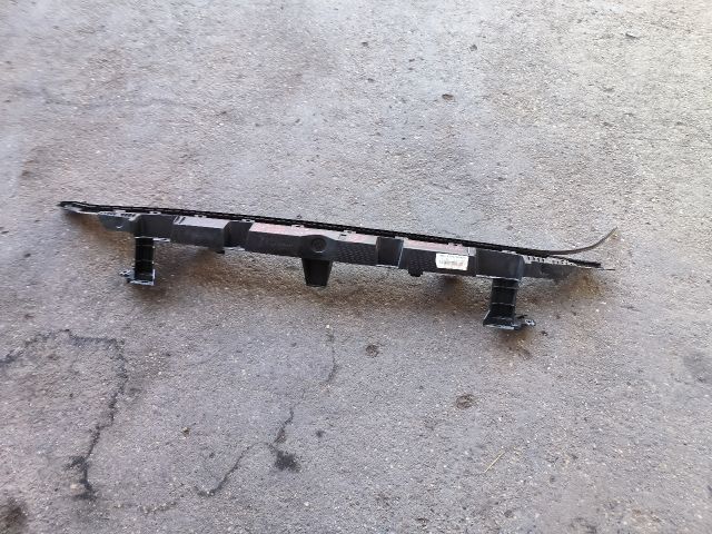 bontott TOYOTA PROACE CITY VERSO Első Lökhárító Tartó Felső