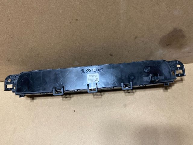 bontott TOYOTA PROACE CITY VERSO Fűtéskapcsoló