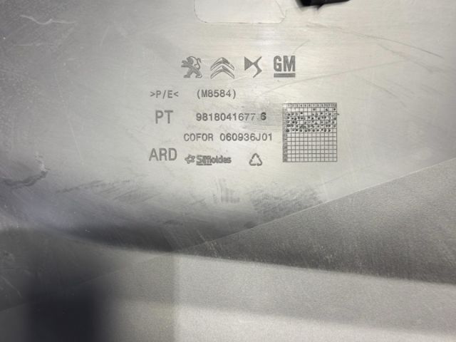 bontott TOYOTA PROACE CITY VERSO Jobb Oldalkárpit (2-3 ajtóshoz hátra)