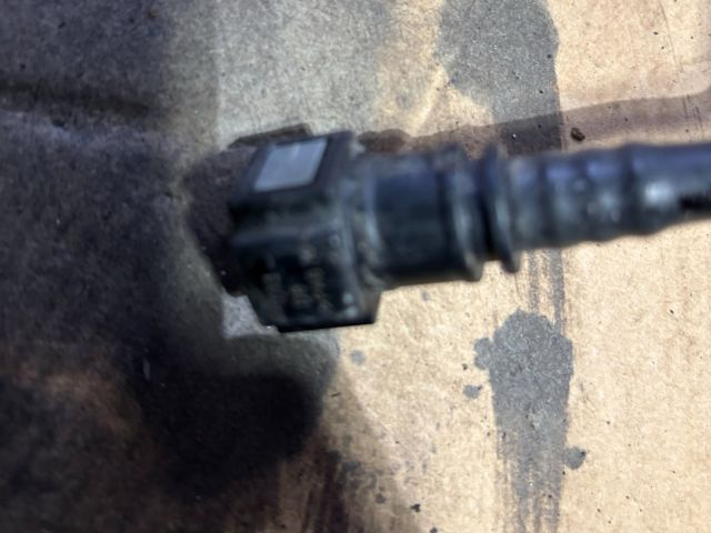 bontott TOYOTA PROACE CITY VERSO Üzemanyagcső