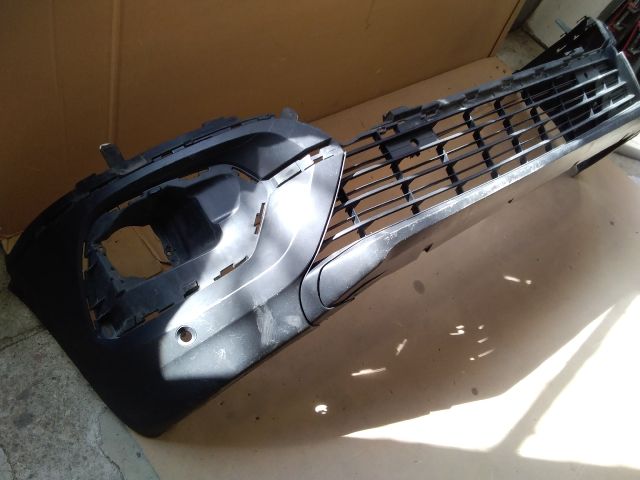 bontott TOYOTA PROACE Első Lökhárító (Üresen)