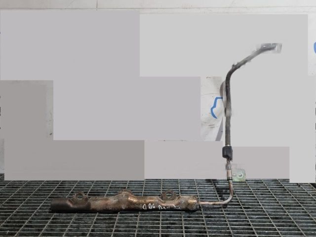 bontott TOYOTA RAV 4 Közösnyomócső