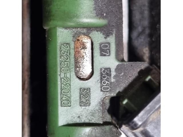 bontott TOYOTA RAV 4 Porlasztó (1 db)