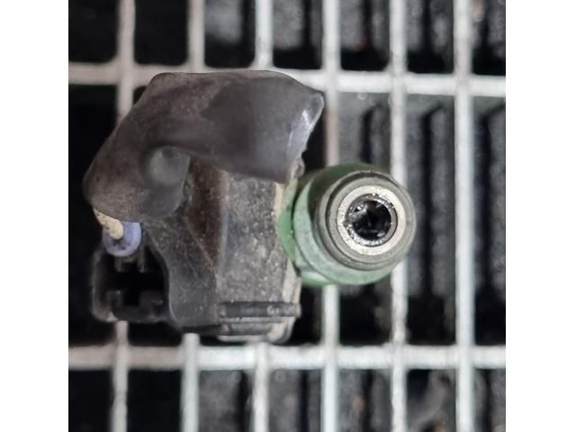 bontott TOYOTA RAV 4 Porlasztó (1 db)