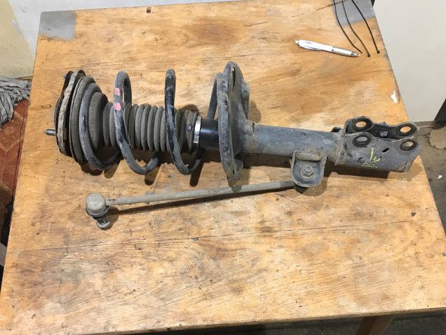 bontott TOYOTA RAV 4 Bal első Gólyaláb (Lengécsillapító, Rugó)