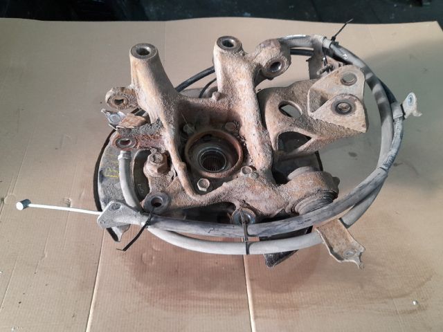 bontott TOYOTA RAV 4 Bal hátsó Kerékagy