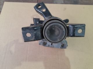 bontott TOYOTA RAV 4 Motor Tartó Bak Bal