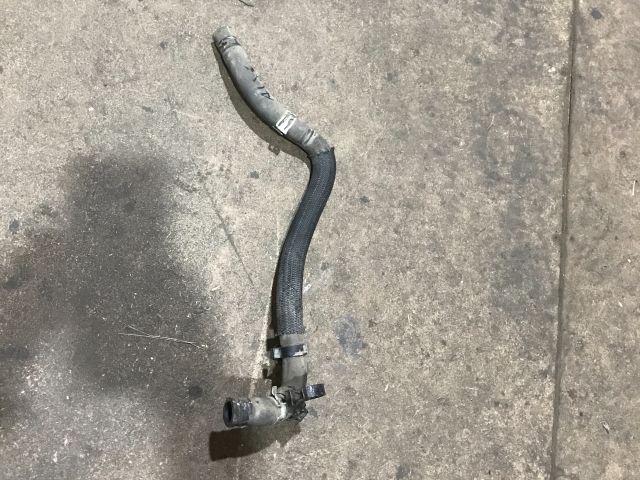 bontott TOYOTA RAV 4 Vízhűtő Cső Alsó