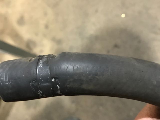 bontott TOYOTA RAV 4 Vízhűtő Cső Felső