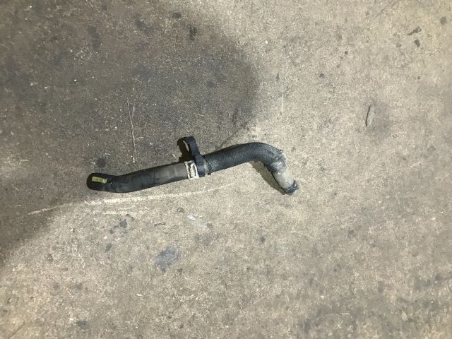 bontott TOYOTA RAV 4 Vízhűtő Cső Felső