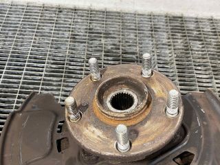 bontott TOYOTA RAV 4 Bal első Csonkállvány