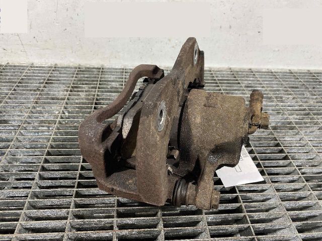 bontott TOYOTA RAV 4 Bal első Féknyereg Munkahengerrel