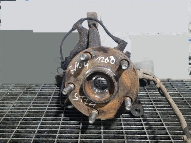 bontott TOYOTA RAV 4 Bal első Csonkállvány