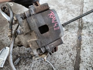 bontott TOYOTA RAV 4 Bal első Féknyereg Munkahengerrel