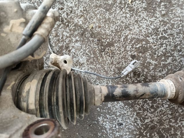 bontott TOYOTA RAV 4 Bal Féltengely