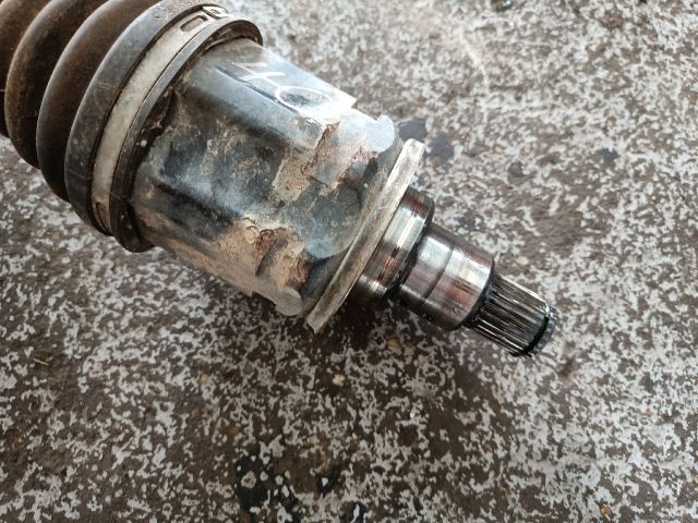 bontott TOYOTA RAV 4 Bal Féltengely