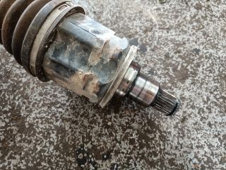 bontott TOYOTA RAV 4 Bal Féltengely