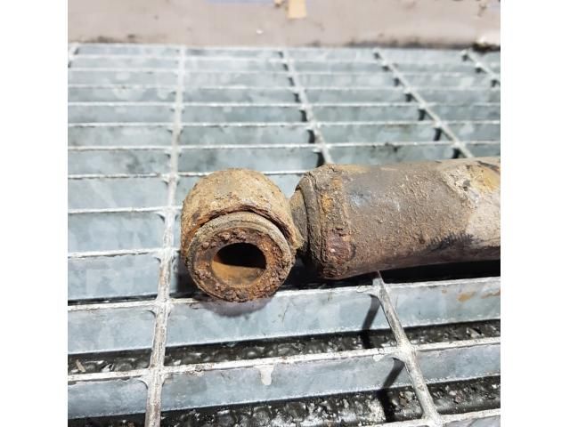 bontott TOYOTA RAV 4 Bal hátsó Lengéscsillapító