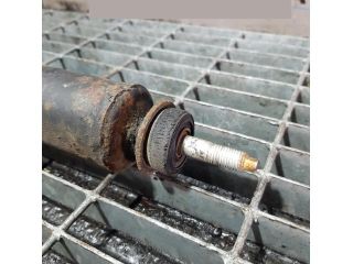 bontott TOYOTA RAV 4 Bal hátsó Lengéscsillapító