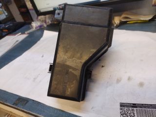 bontott TOYOTA RAV 4 Biztosítéktábla Motortér