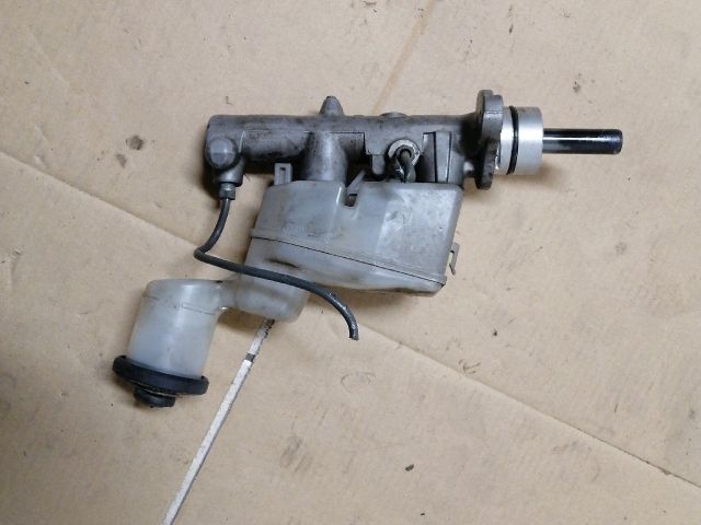 bontott TOYOTA RAV 4 Főfékhenger