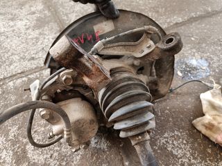 bontott TOYOTA RAV 4 Jobb első Csonkállvány Kerékaggyal