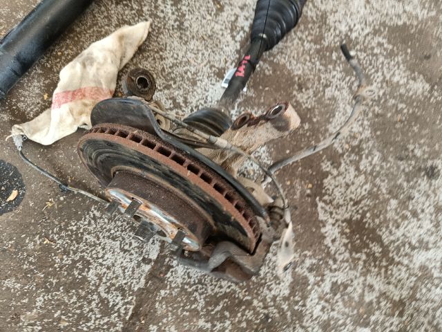 bontott TOYOTA RAV 4 Jobb első Csonkállvány Kerékaggyal