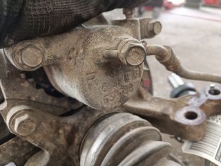 bontott TOYOTA RAV 4 Jobb első Féknyereg Munkahengerrel