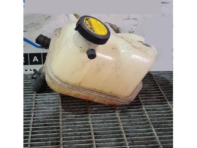 bontott TOYOTA RAV 4 Kiegyenlítő Tartály