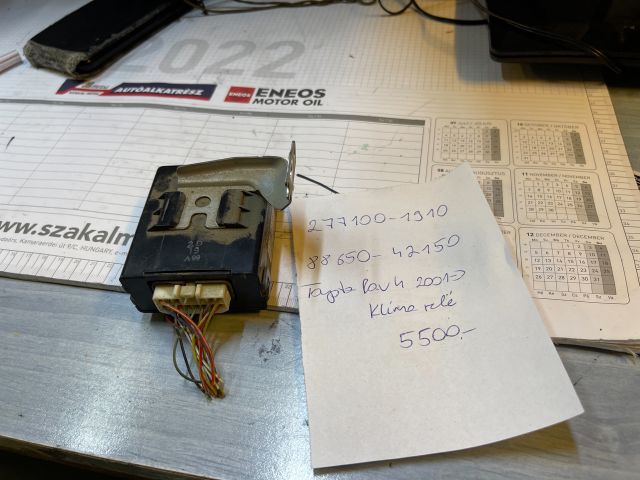 bontott TOYOTA RAV 4 Klíma Relé