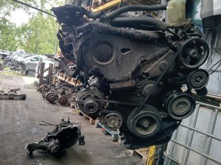 bontott TOYOTA RAV 4 Komplett Motor (Segédberendezésekkel)