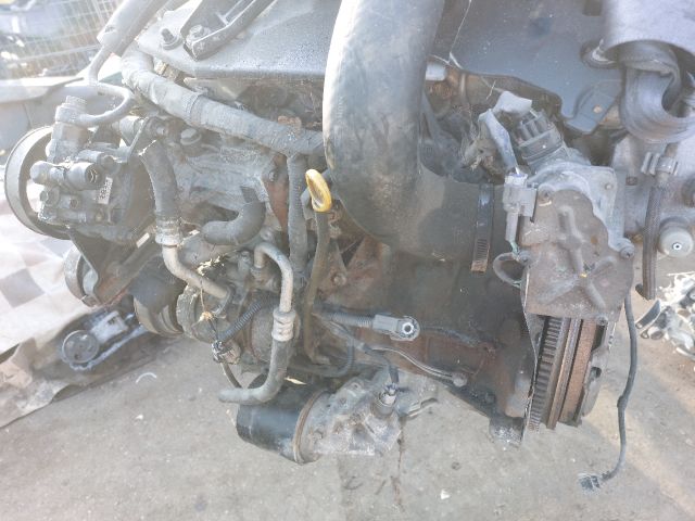 bontott TOYOTA RAV 4 Komplett Motor (Segédberendezésekkel)