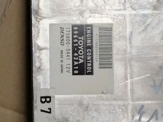 bontott TOYOTA RAV 4 Motorvezérlő