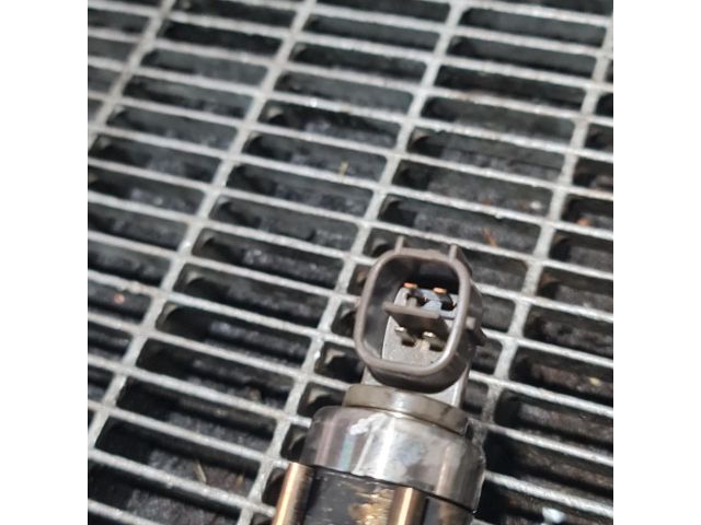 bontott TOYOTA RAV 4 Porlasztó (1 db)