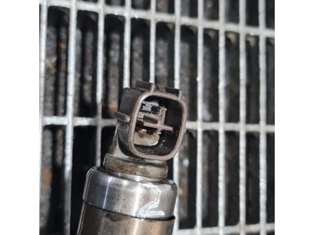 bontott TOYOTA RAV 4 Porlasztó (1 db)