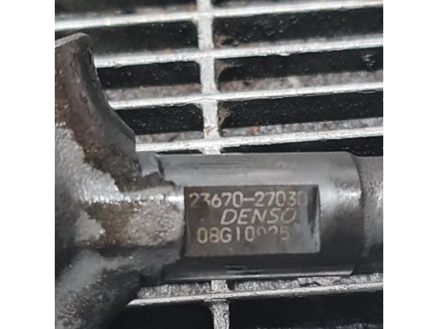 bontott TOYOTA RAV 4 Porlasztó (1 db)