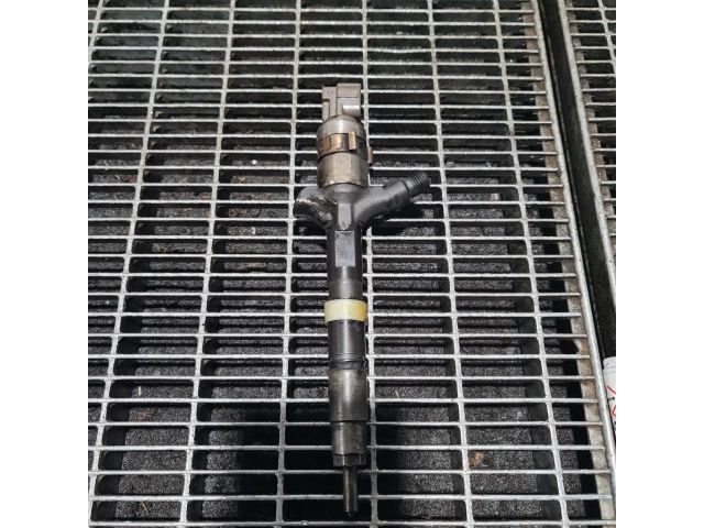 bontott TOYOTA RAV 4 Porlasztó (1 db)