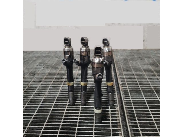 bontott TOYOTA RAV 4 Porlasztó (1 db)