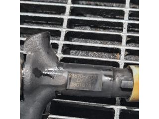 bontott TOYOTA RAV 4 Porlasztó (1 db)