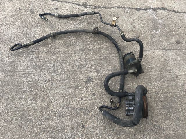 bontott TOYOTA RAV 4 Szervócső