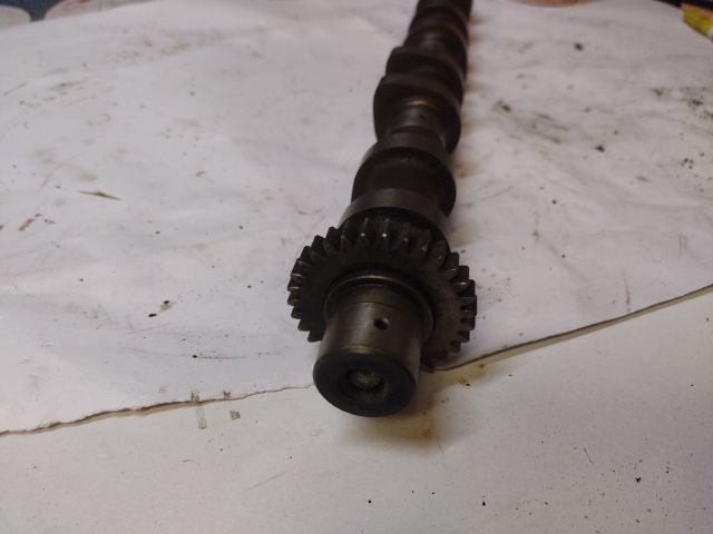 bontott TOYOTA RAV 4 Szívó Vezérműtengely