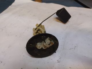 bontott TOYOTA RAV 4 Üzemanyagszint Jeladó