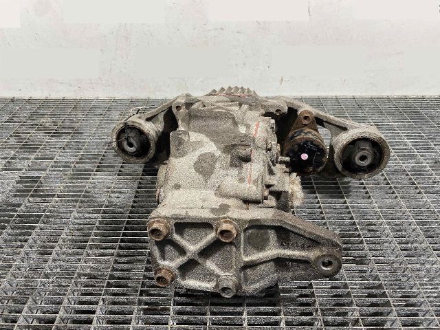 bontott TOYOTA RAV 4 Differenciálmű Tartó Bak