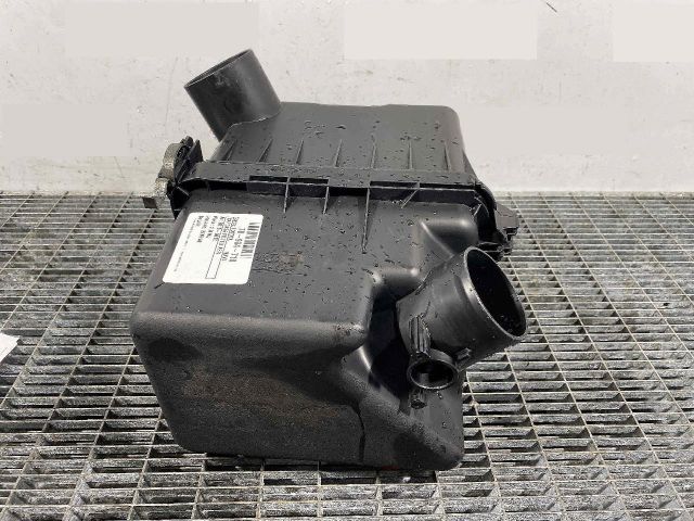 bontott TOYOTA RAV 4 Légszűrő Ház