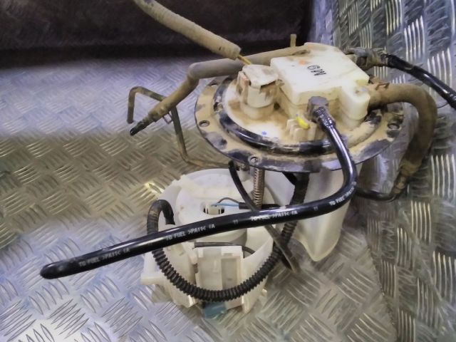 bontott TOYOTA RAV 4 Üzemanyag Szivattyú