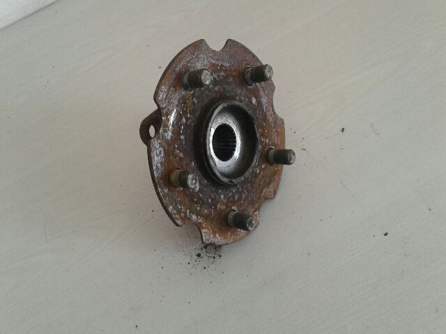 bontott TOYOTA RAV 4 Bal hátsó Kerékagy