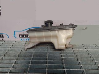 bontott TOYOTA RAV 4 Kiegyenlítő Tartály