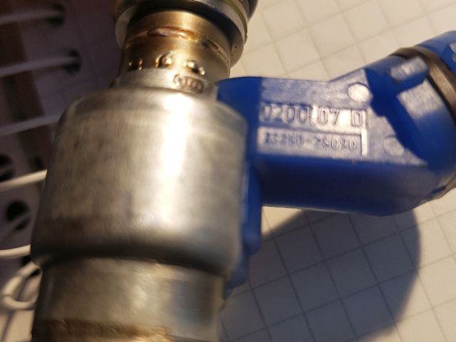 bontott TOYOTA RAV 4 Porlasztó (1 db)